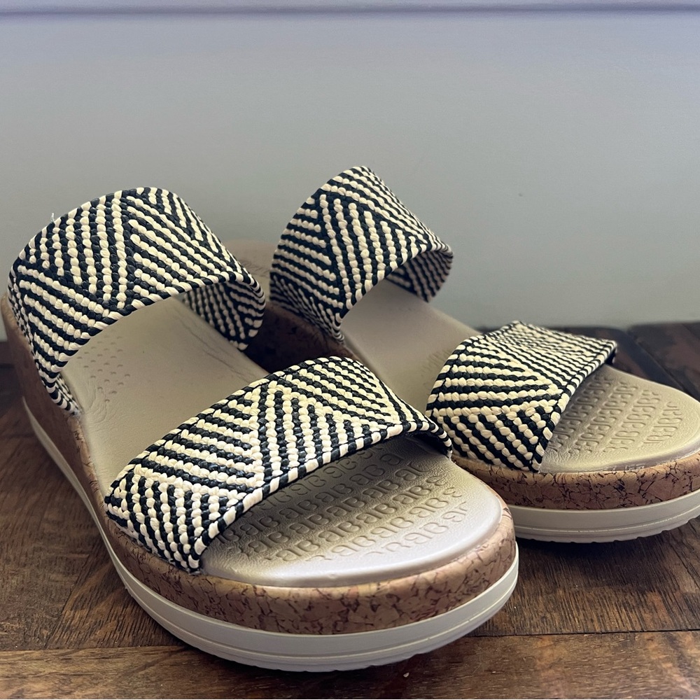 Life Stride Black and Cream Sandals with Elegant Design